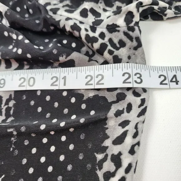 Suzie in the City Blouse Women 1X Black White Leopard print Cowl Neck Layered - Picture 6 of 9